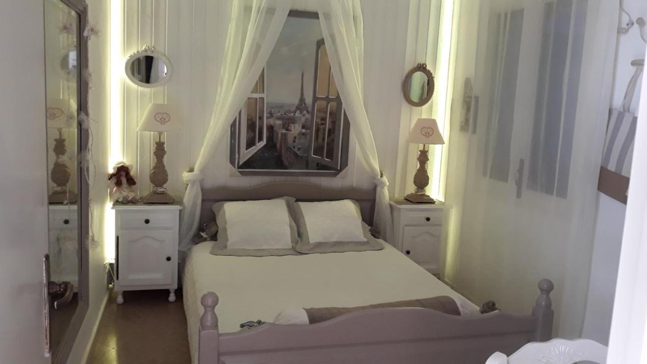 Chambres D'Hotes Chez Catherine A Reus Chambre De Paris Avec Salle De Bains Privee Buitenkant foto
