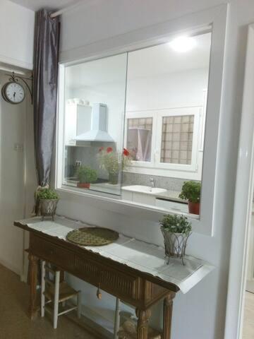 Chambres D'Hotes Chez Catherine A Reus Chambre De Paris Avec Salle De Bains Privee Buitenkant foto